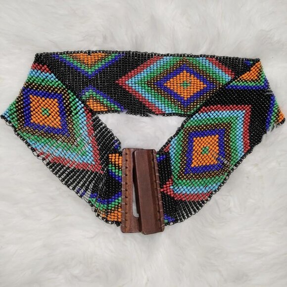 Oversized Handcrafted Beaded Belt Geometric Pattern & Wooden Buckle Size 1X - Picture 2 of 7